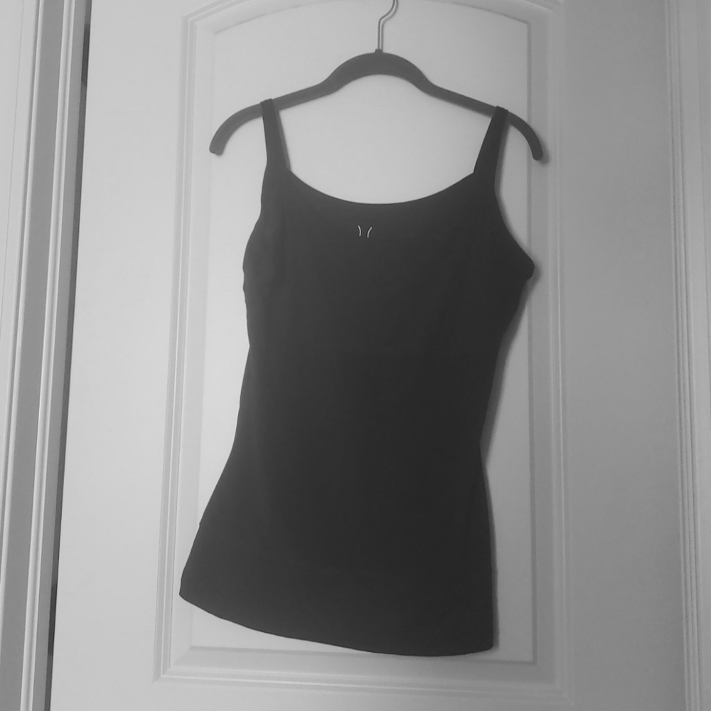 Yummy tummie black tank top